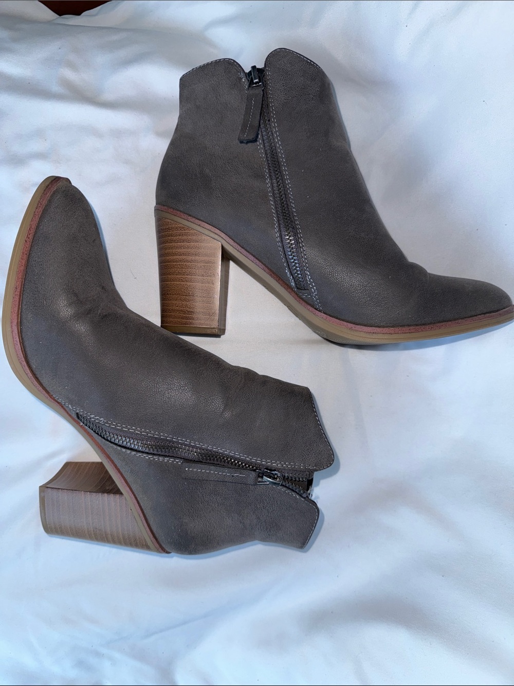 MIA Gray Pointed Toe Ankle Booties 3” heel, Size 9 - Picture 4 of 5